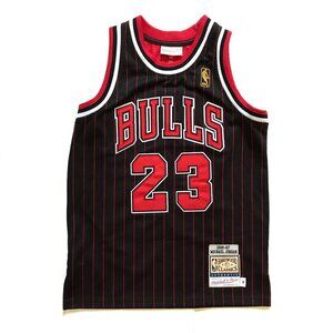 Mitchell & Ness Michael Jordan Chicago Bulls Basketball Jersey M 10 12 96 97
